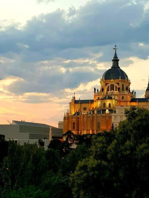 Centro Madrid. Plaza Mayor. Puerta Del Sol. Opera. ภายนอก รูปภาพ